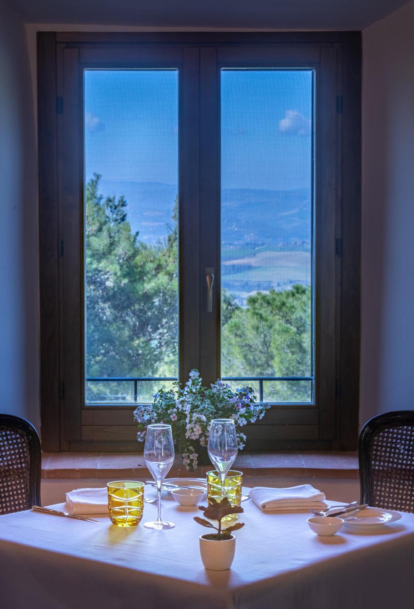Hotel Borgo Petroro Todi Esterno foto